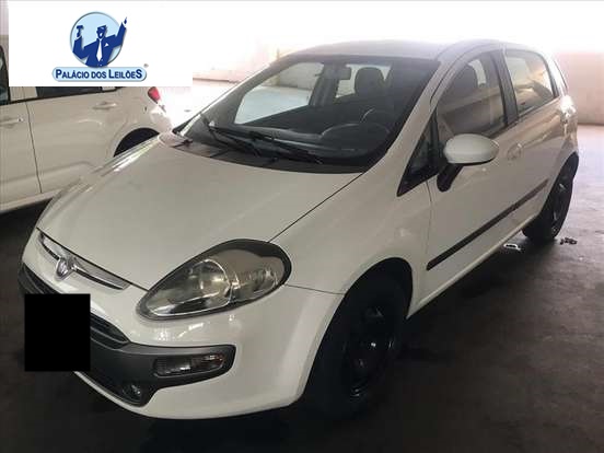 FIAT PUNTO 1.6 ESSENCE 16V FLEX 4P 2014 