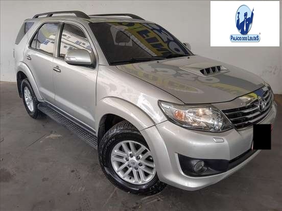 TOYOTA HILUX SW4 3.0 SRV 4X4 2013